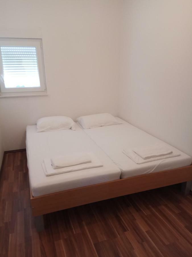Apartman Medit Apartment Vir Exterior foto